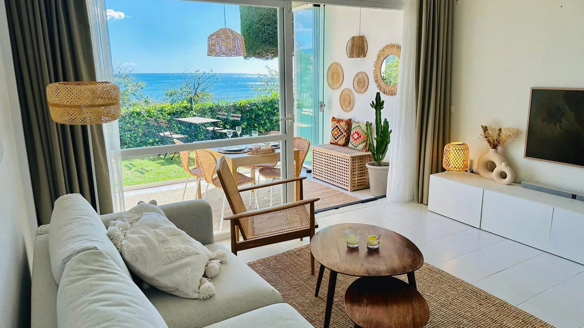 Lovely Apartment With View Of The Mediterranean La Cala De Mijas